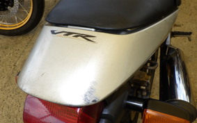 HONDA VTR 250 MC33