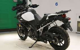 SUZUKI Vｽﾄﾛｰﾑ1000A 2015 VU51A