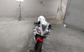 YAMAHA YZF-R125 RE06