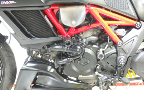 DUCATI DIAVEL CARBON 2014 ZDMG105JAEB