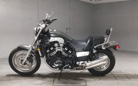 YAMAHA VMAX 2WEE