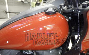 HARLEY FXLRST1920 2025