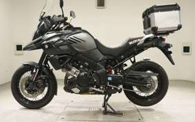 SUZUKI Vｽﾄﾛｰﾑ1000XTA 2019 VU51A