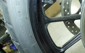 SUZUKI Vｽﾄﾛｰﾑ1000A 2015 VU51A