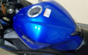KAWASAKI Ninja 250 SE EX250L