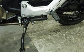 HUSQVARNA SVARTPILEN 125