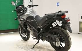 SUZUKI Vｽﾄﾛｰﾑ650A 2021 C733A