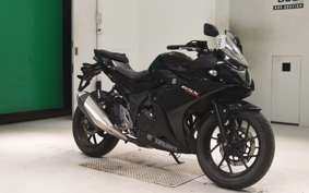 SUZUKI GSX250R 2025