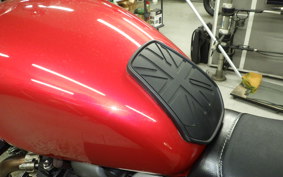 TRIUMPH STREET TWIN 2019