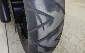 SUZUKI SKYWAVE 200 (Burgman 200)
