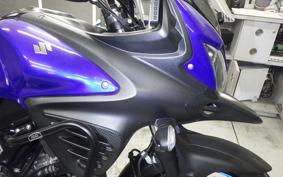 SUZUKI Vｽﾄﾛｰﾑ650A 2013 VP56A