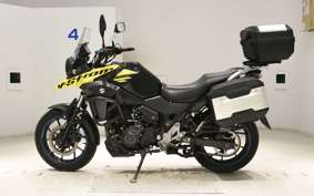 SUZUKI Vｽﾄﾛｰﾑ250 2025