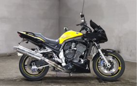 YAMAHA FZS1000 FAZER RN07