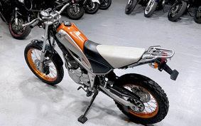 YAMAHA TRICKER DG16J