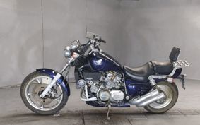 HONDA MAGNA 750 RC28