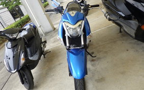 SUZUKI GSR250