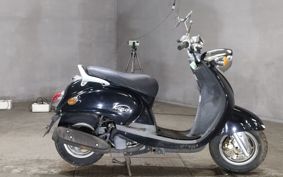 YAMAHA VINO125 SE24