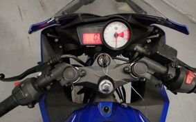YAMAHA YZF-R125 RE06