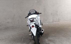 YAMAHA YZF R-3 2019 RH13J