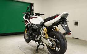 HONDA CB1300SB SUPER BOLDOR 2025 SC54