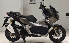 HONDA ADV150
