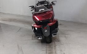 HONDA GL1800 TOUR DCT SC79