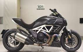 DUCATI DIAVEL AMG 2012