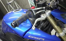 SUZUKI GSR750 2012