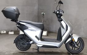 HONDA EM1 e: EF16