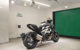 DUCATI DIAVEL AMG 2012