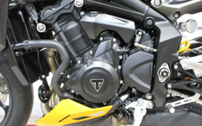 TRIUMPH  TRIUMPH  STREET  TRIPLE RS 2025 HDA614