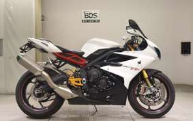 TRIUMPH DAYTONA 675 R 2015