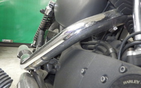 OTHER +HD. XL883R 2005