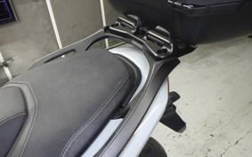 YAMAHA T-MAX 560 T 2025 SJ21J