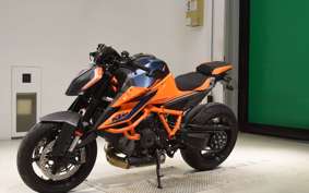 KTM 1290 SUPER DUKE R 2021