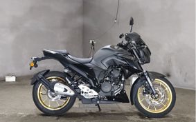 YAMAHA FZS25 RG69