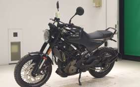 HUSQVARNA SVARTPILEN 401 2022
