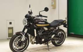 KAWASAKI Z900RS 2025 ZR900K