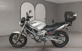 HONDA VTR 250 MC33