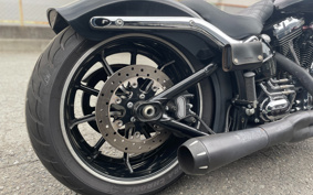 HARLEY FXSB BREAKOUT 2014 BF5