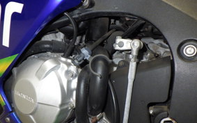 HONDA CBR600RR 2003 PC37