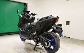 YAMAHA T-MAX 560 2026 SJ21J