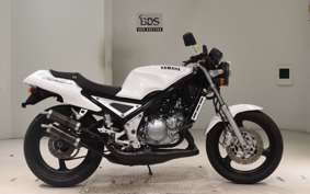 YAMAHA R1-Z 2002 3XC