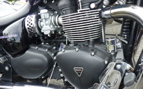 TRIUMPH SPEEDMASTER 2013