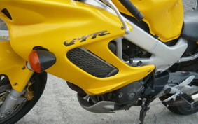 HONDA VTR1000F 1999 SC36