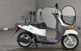 HONDA TOPIC AF38