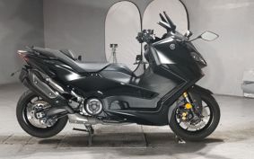 YAMAHA T-MAX 560 SJ19J