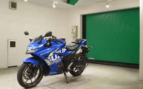 SUZUKI GIXXER 250 SF 2010