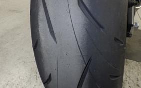 HONDA CB650R E-Clutch 2025 RH17