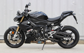BMW S1000R 2025 0P31